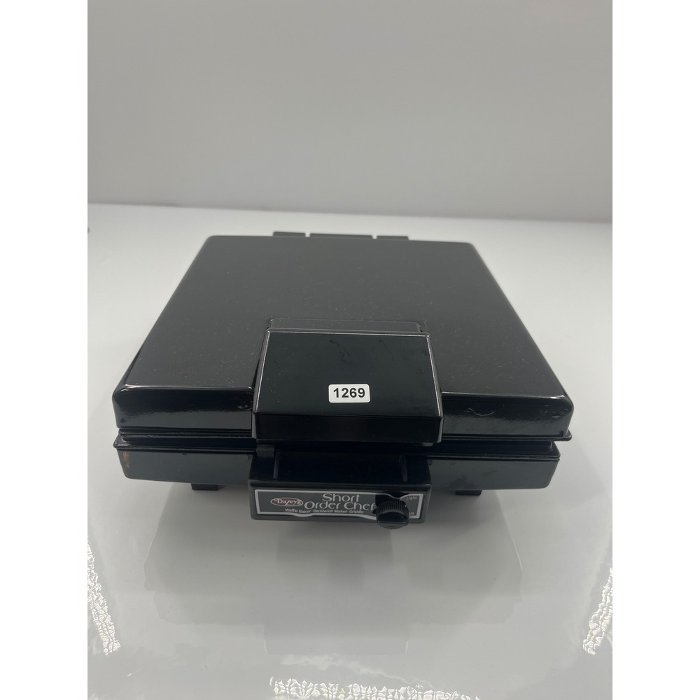 Dazey Short Order Chef DWG-300 Waffle Baker Sandwich Maker Griddle Black Vintage